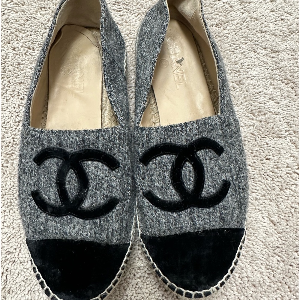 Chanel black and grey tweed espadrilles 39 fits USA women 8 authentic EUC